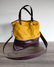 Load image into Gallery viewer, Crossbody bag in canvas and leather, satchel bag