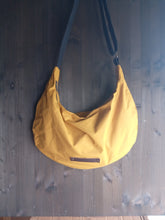 Carica l'immagine nel visualizzatore di Gallery, Crossbody bags for women, womens shoulder bag, waxed canvas bag, crossbody bags canvas, boho bag
