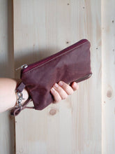 Carica l'immagine nel visualizzatore di Gallery, Wristlet wallet, wristlet purse, zipper pouch, waxed canvas purse, purse and bags, toiletry bag, personalized gift, handbag with strap