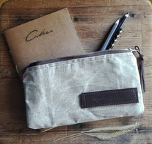 Load image into Gallery viewer, Zippered pouch, makeup pouch, pen pouch, small purse, pencil pouch, cosmetic case, toilet bag, travel pouch