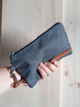 Carica l'immagine nel visualizzatore di Gallery, Wristlet wallet, wristlet purse, zipper pouch, waxed canvas purse, purse and bags, toiletry bag, personalized gift, handbag with strap