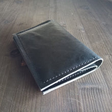 Carica l'immagine nel visualizzatore di Gallery, Leather wallet mens, leather wallet mens bifold, leather wallet mens personalized, slim wallet, bifold wallet, cards holder wallet