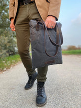 Load image into Gallery viewer, Laptop bag, tote bag, laptop case, waxed canvas bag, padded bag
